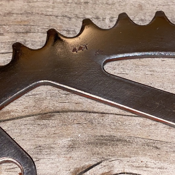 Mid School 90s GT BMX 44 tooth Sprocket and GT chainring. 5 ring - Picture 4 of 14